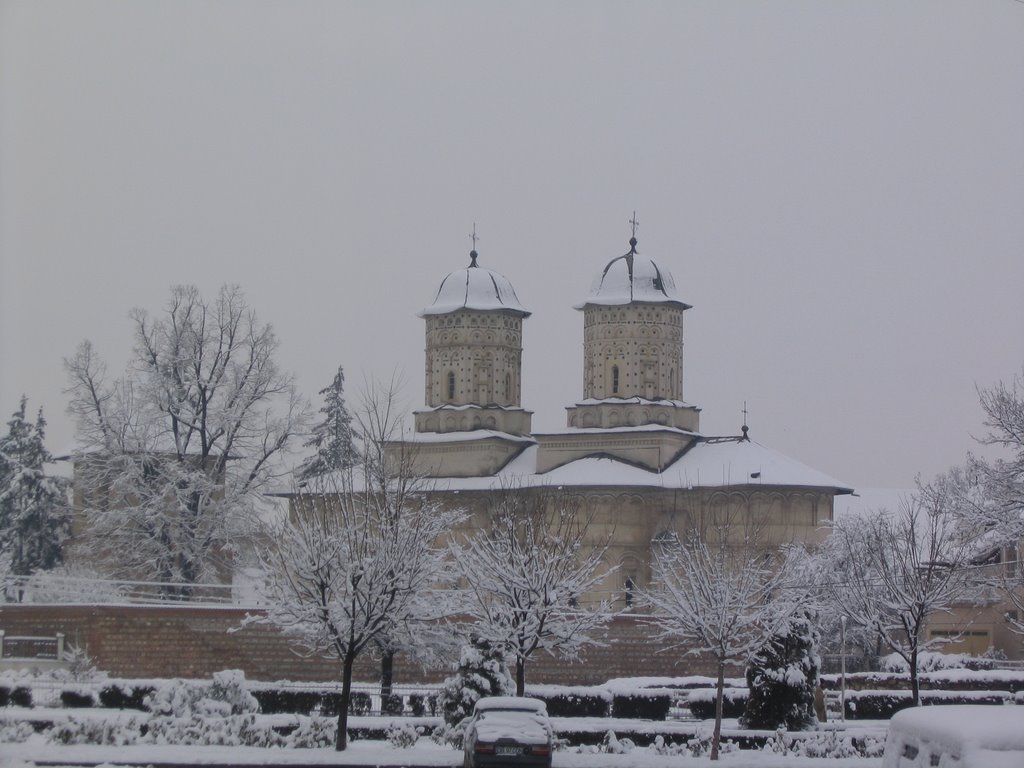 Târgoviște, Romania by Fanel