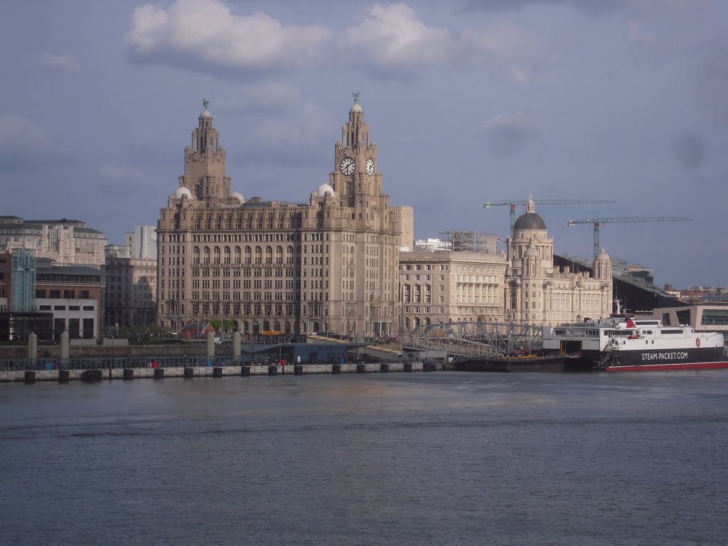 Liverpool by GrossUA