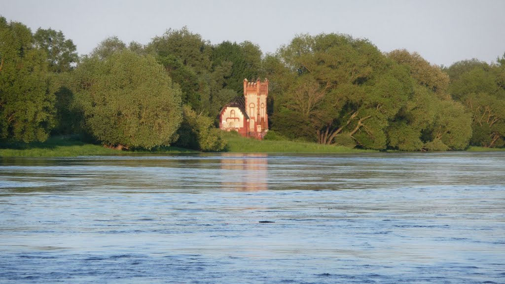 Magdeburg - Blick zum Schöpfwerk Prester an der Elbe by der Machdeburjer