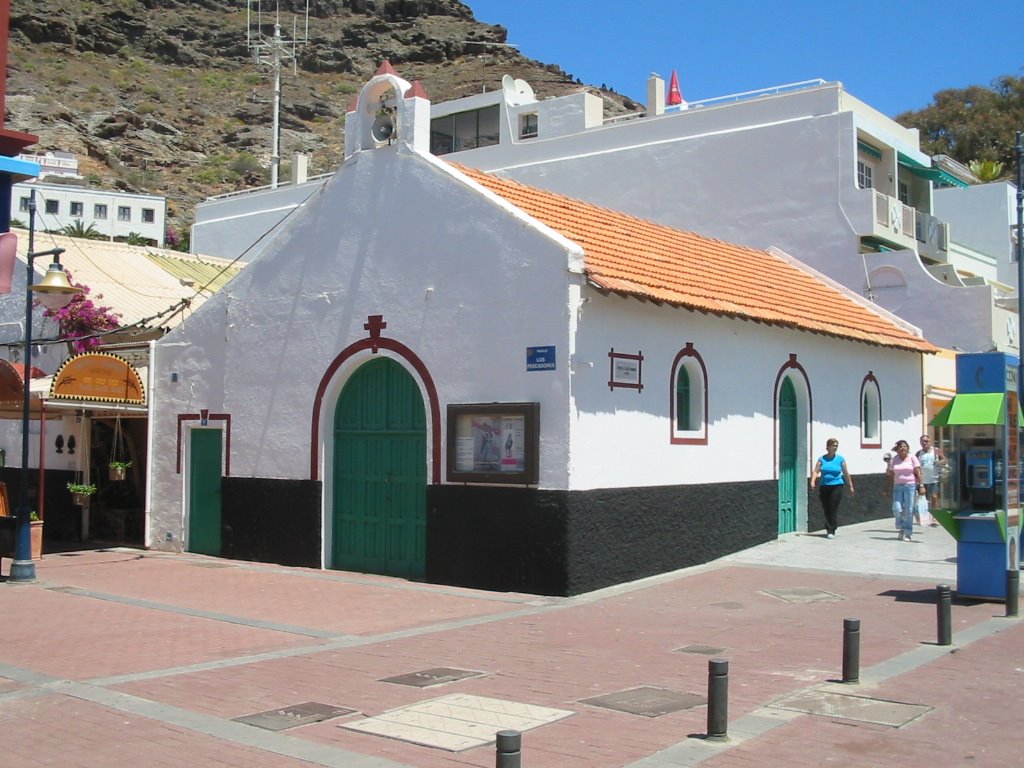 Puerto Mogan Chapel by JimboH