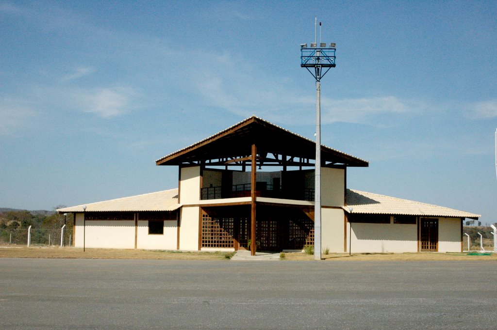 Aeroporto Pirenóplis by Mario de Souza