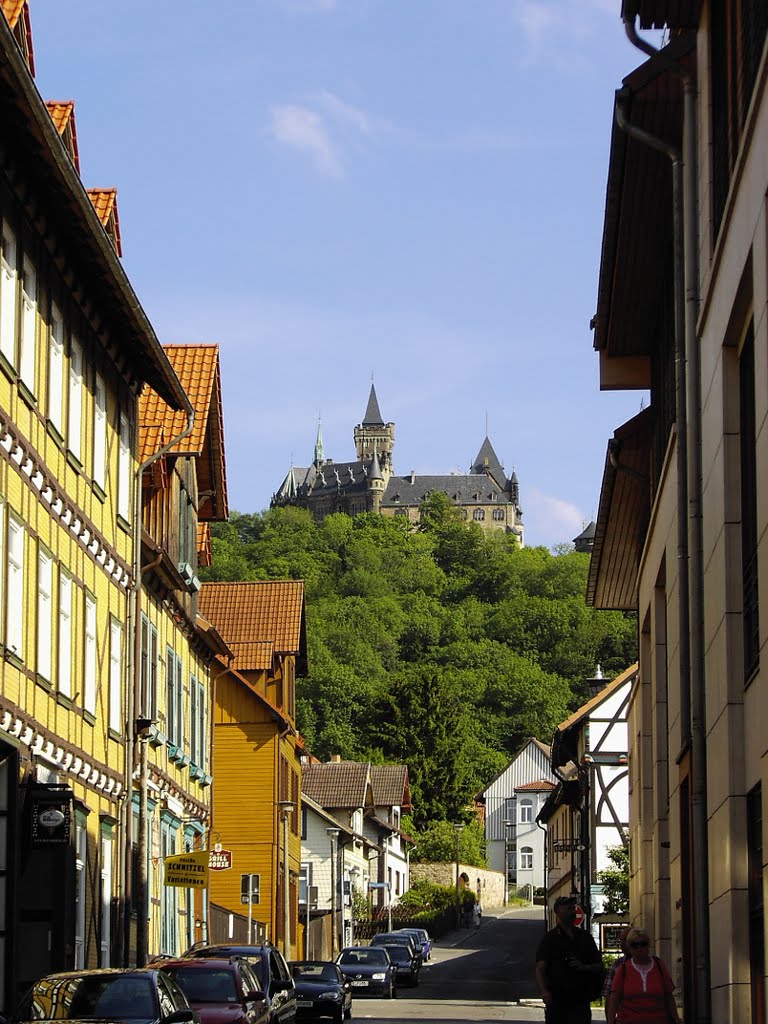 Hoch über der Stadt - Schloss Wernigerode by K. Fischer