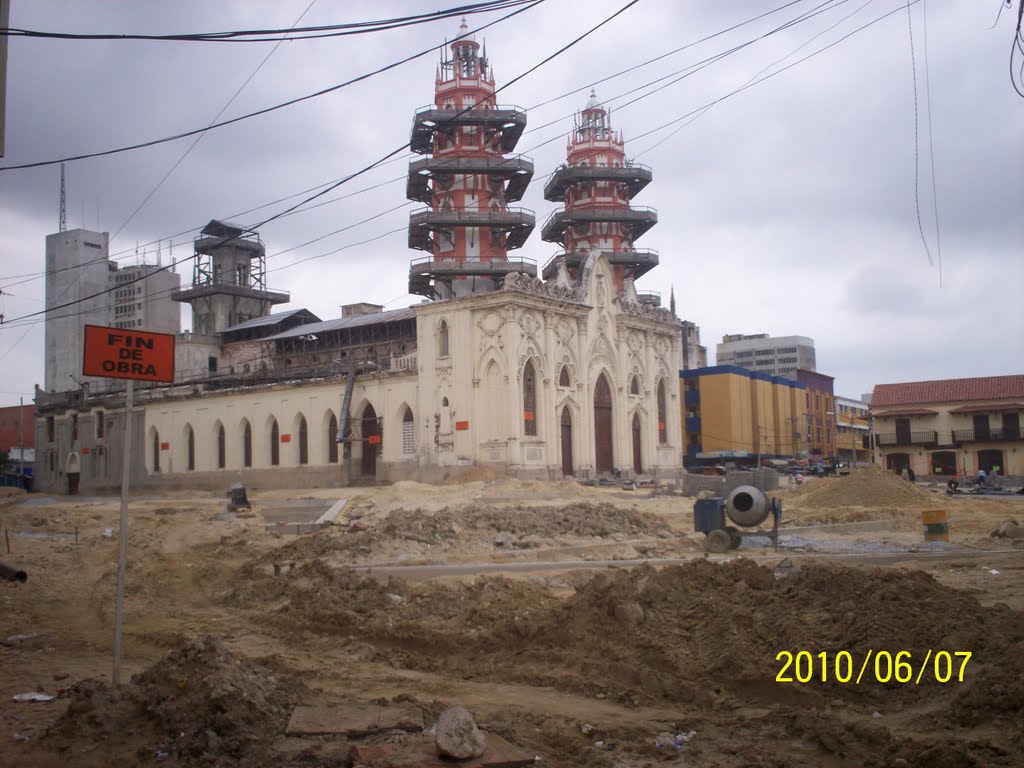 REMODELACION DE LA IGLESIA SAN NICOLAS EN BARRANQUILLA by carlos ojeda ariza