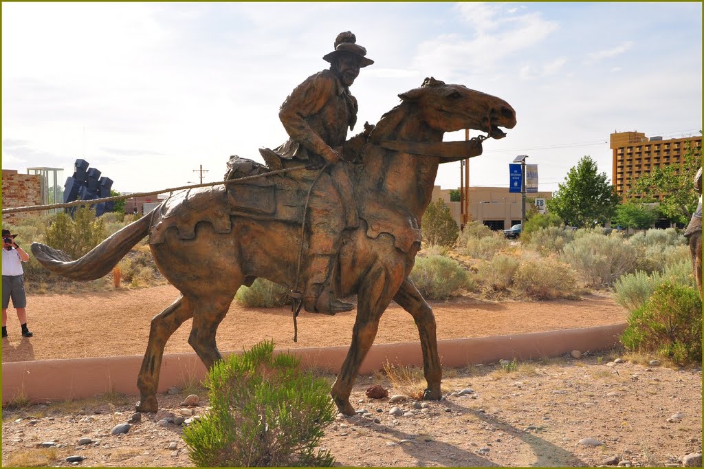 Bronze Sculptures closed to the Museum for Art and History by roadrunner48