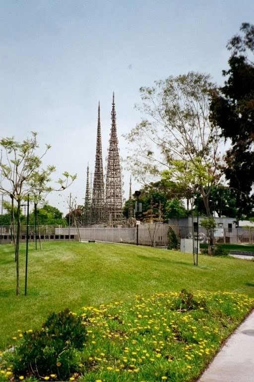 Watts Towers, Los Angeles, California by htabor