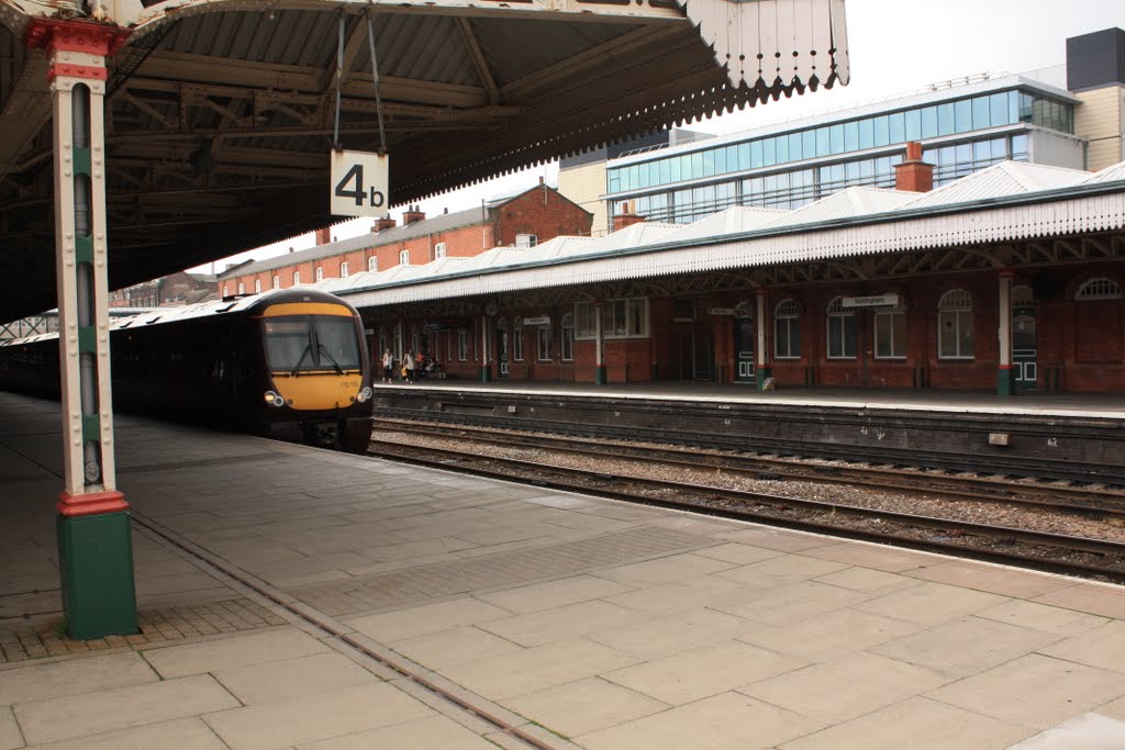 Nottingham Railway Station ,Class170 110 by Tony Oldfield