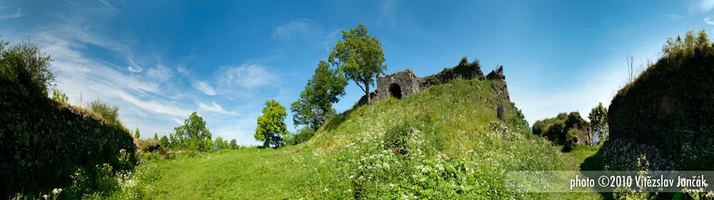 Hrad Blansko by Vítězslav Jančák