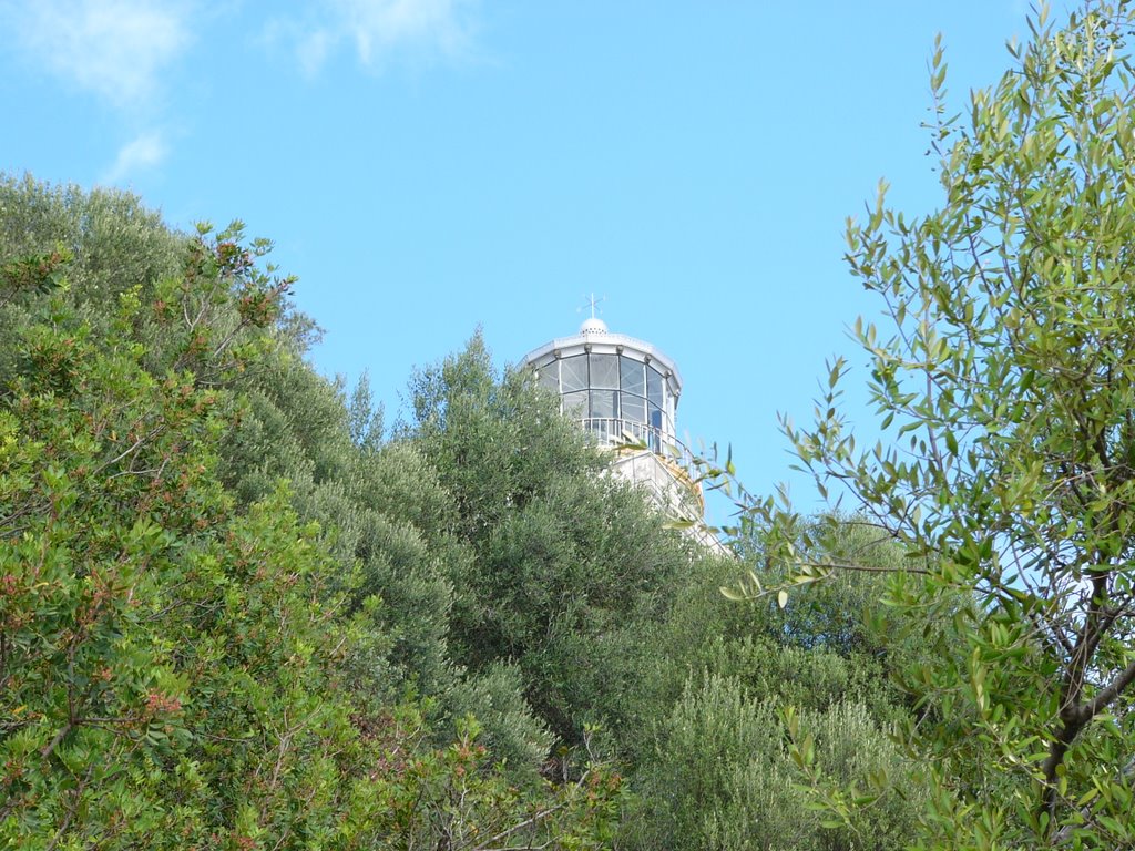 Capo Bellavista (faro) by Roberto Defraia