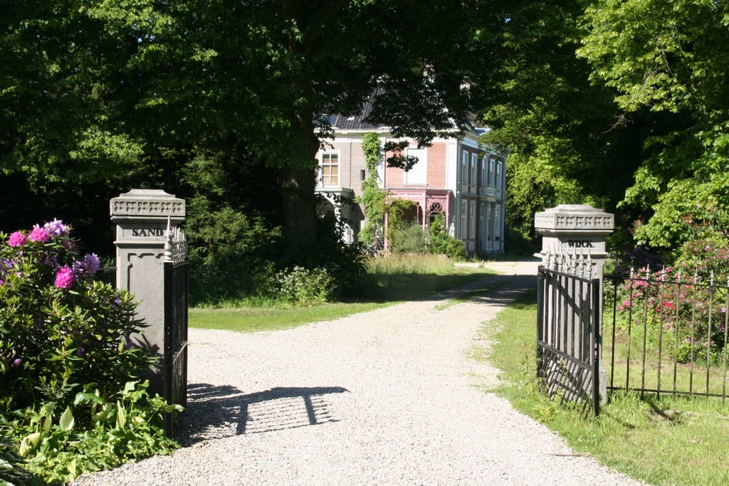 Poort naar Sandwijck vanaf Utrechtseweg. by Carl030nl