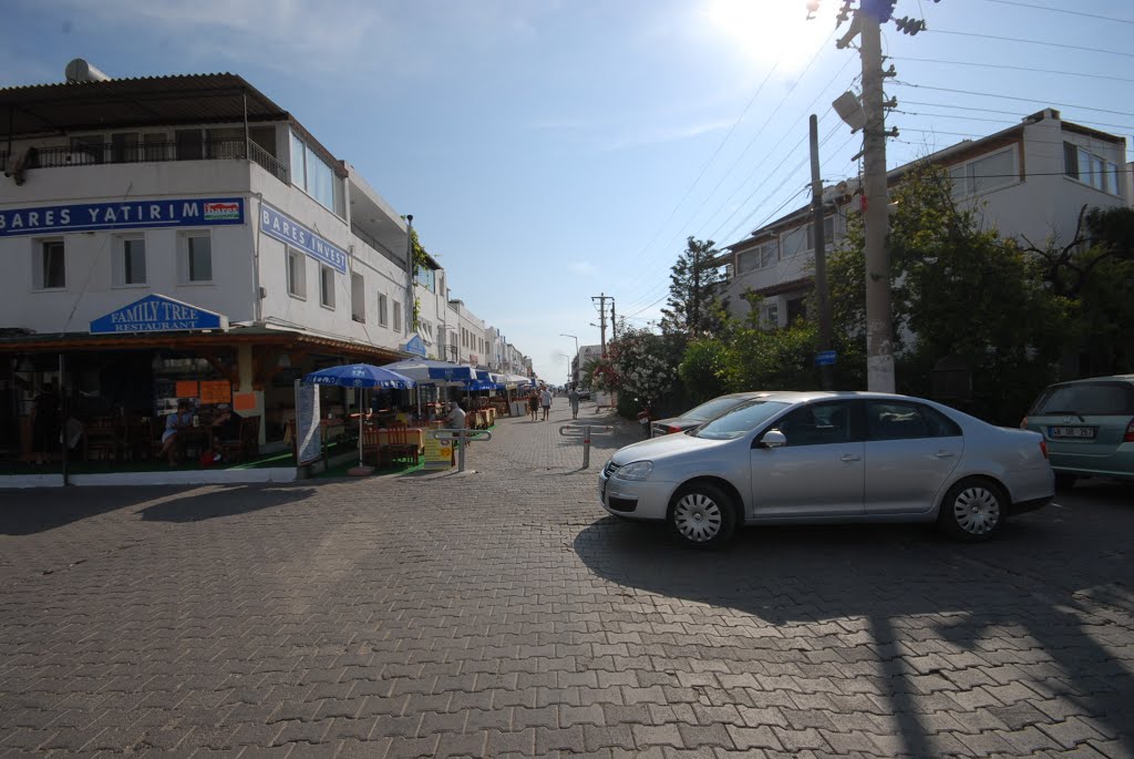 112 Turgutreis, Bodrum, Muğla, Türkiye by Hüseyin Kafadengi