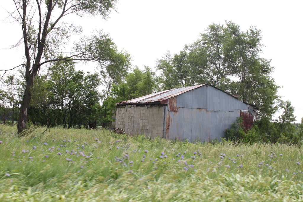 Abandoned home at St.Anne by keithyearman