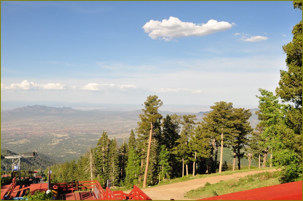 View from the top of the Sandia Peak by roadrunner48