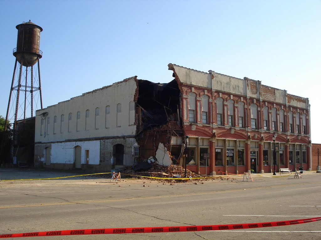 Griffin Building Damage 6.5.2010 by Bill74741