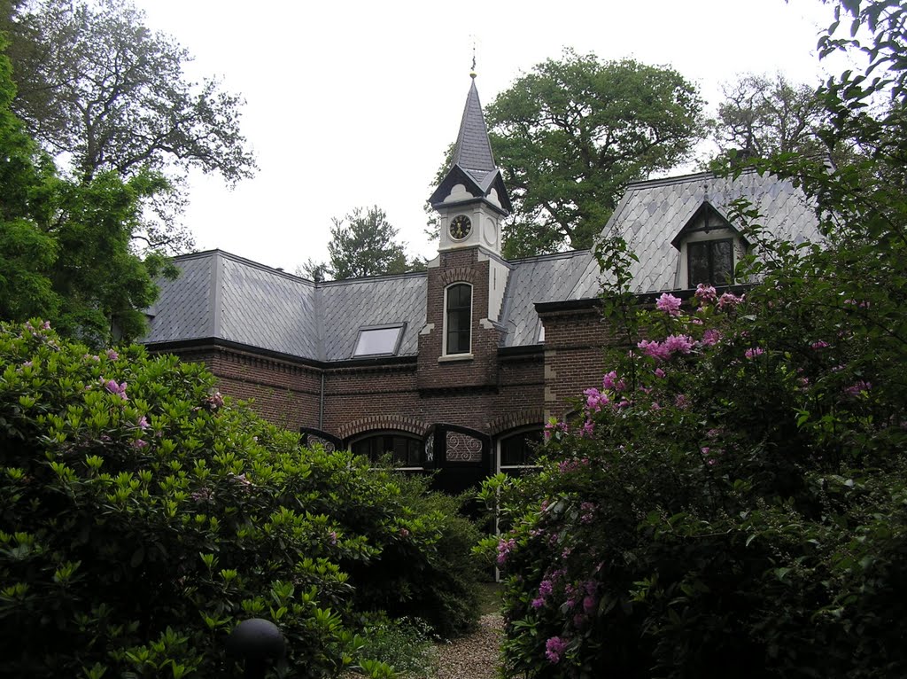 Koetshuis (Carriage house) of Landgoed Roverestein by Willem Nabuurs