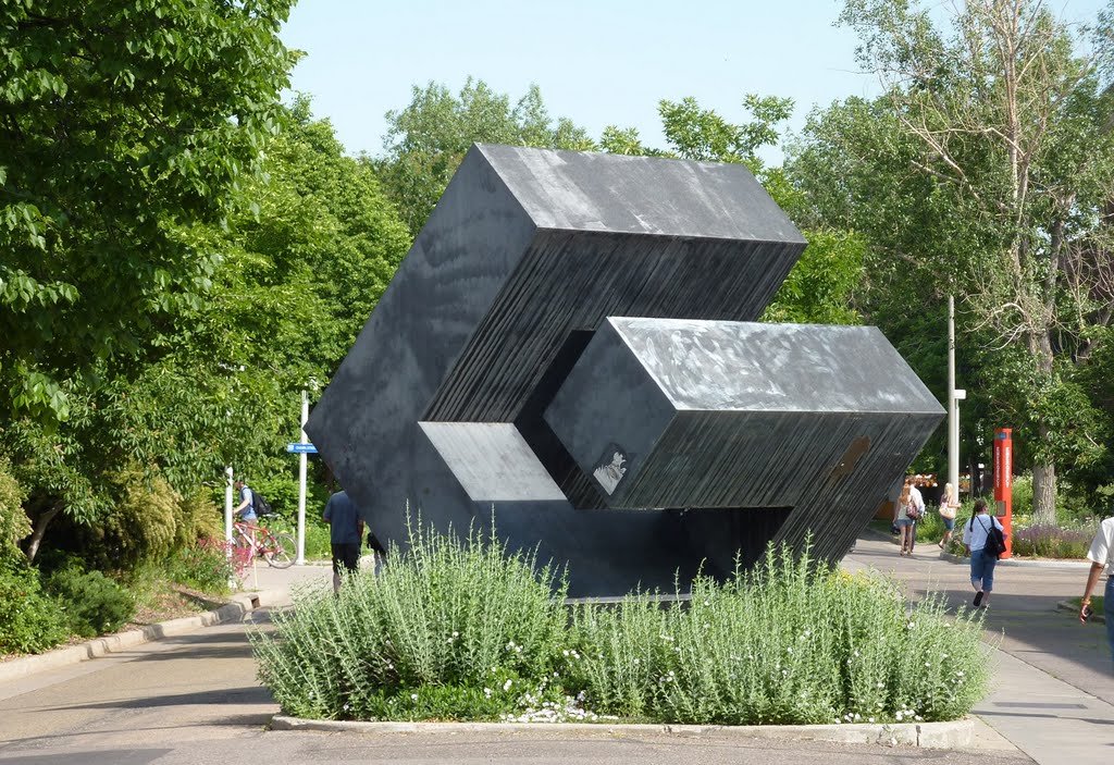 A different Auraria cube by rudiger007