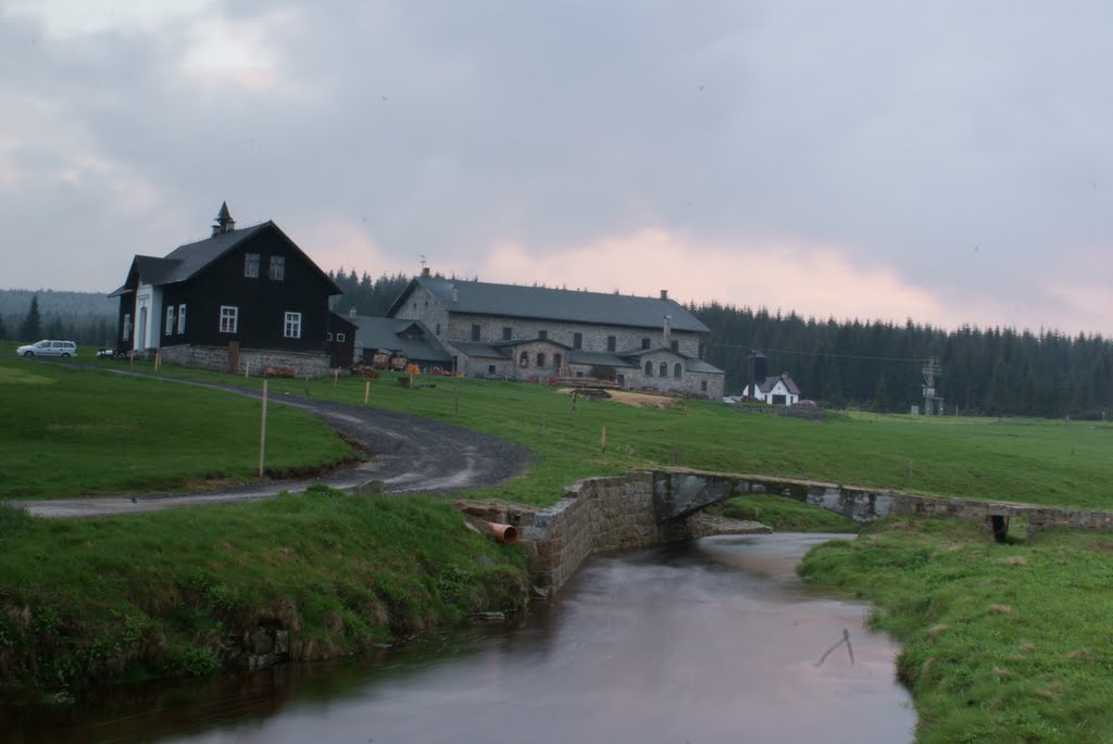 Muzeum a Sklárna by kolacek@seznam.cz