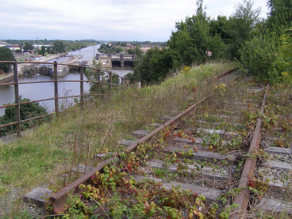 CLC Viaduct - Lachford Locks by Howard C. Harrison