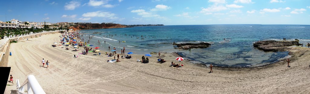 Playa Dehesa de Campoamor by Tomas Gil