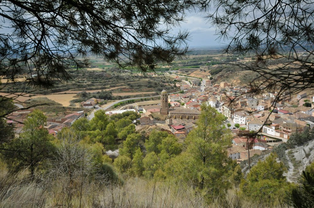 Vista de albelda desde la ermita (huesca) by josé lagunas durbey