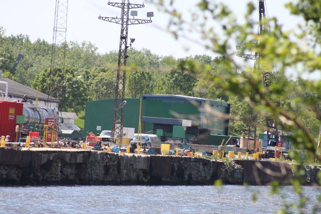 Chicago sanitary and Ship canal, Lemont, IL, USA by keithyearman