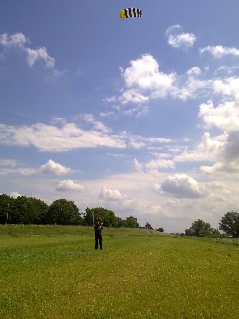 Powerkiting @ Deventer uiterwaarden by Wilco Husmans