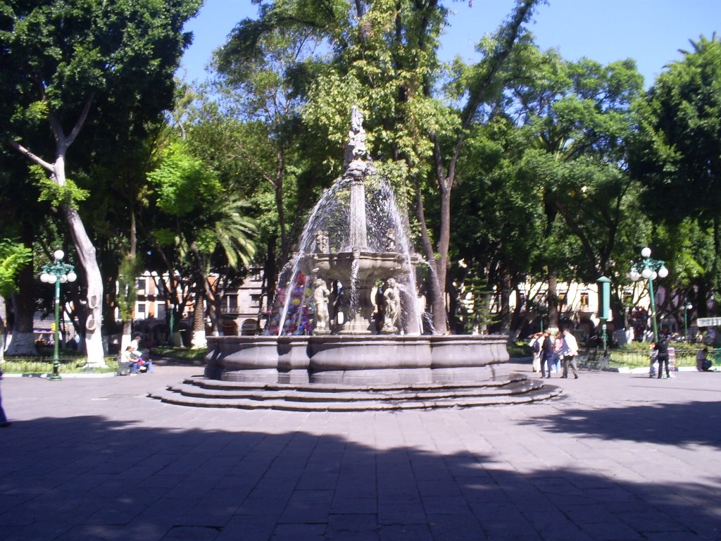 Fuente del centro historico de puebla by jhononemx