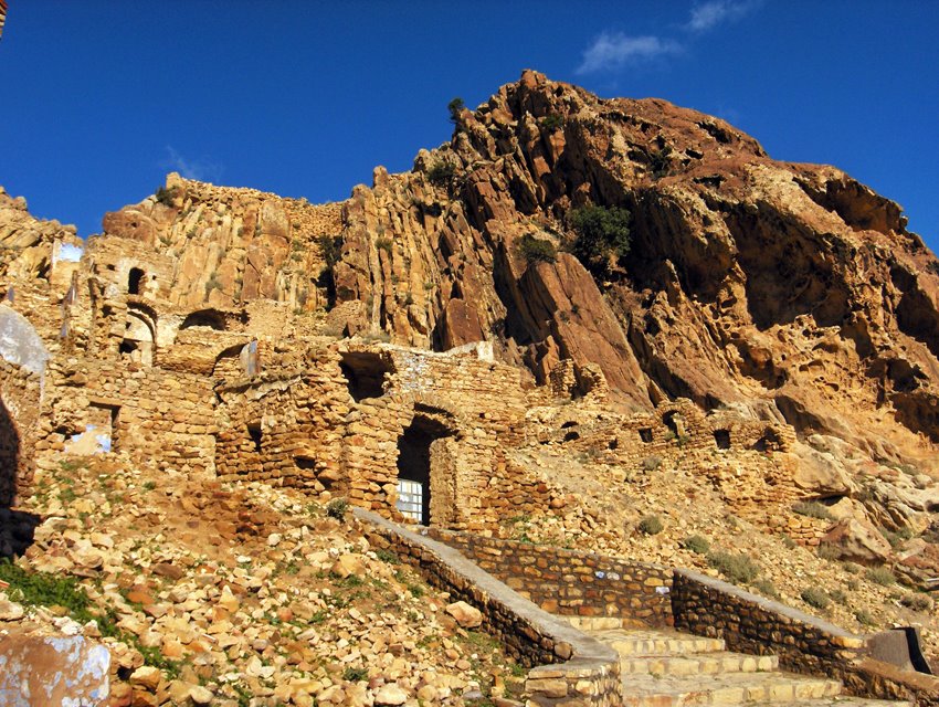 Village en ruine de Zriba by Mourad El Garci