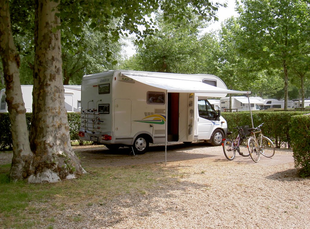 Campground Bois de Boulonge Paris by ajmonsters