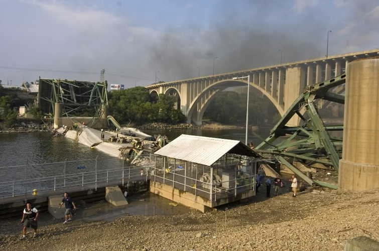 I-35W bridge collapses by reddogbob