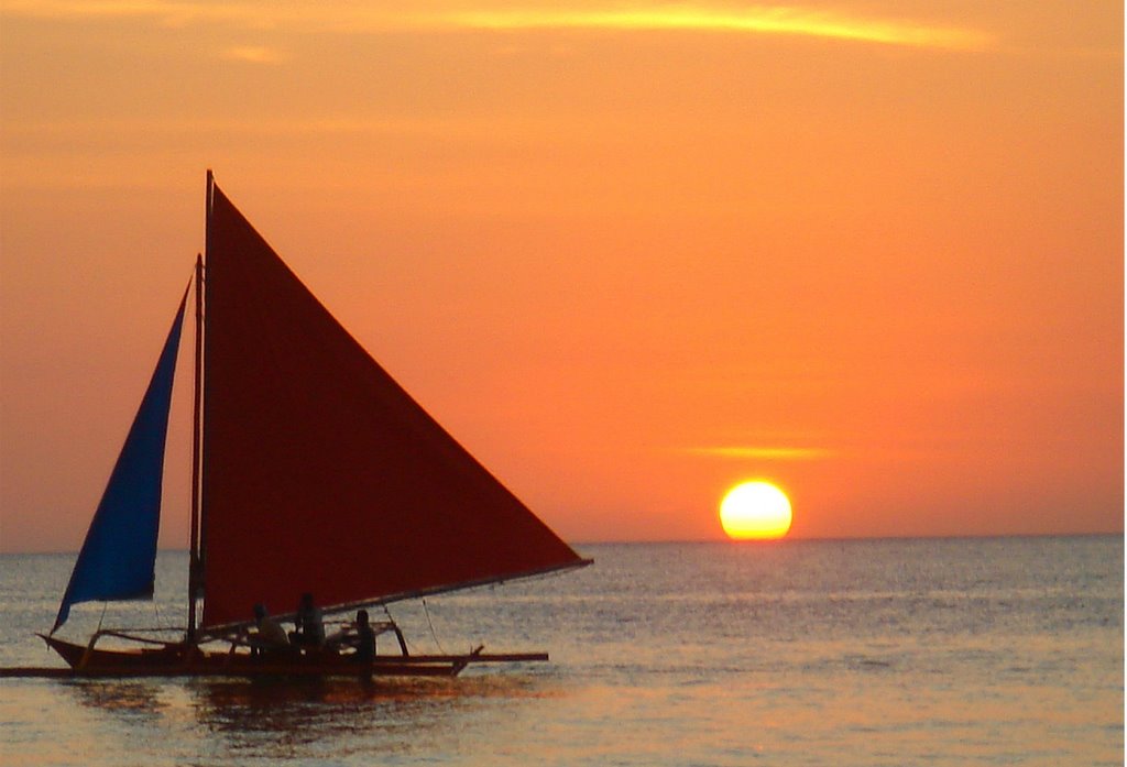 Sailboat Sunset 3 by carlosamigos