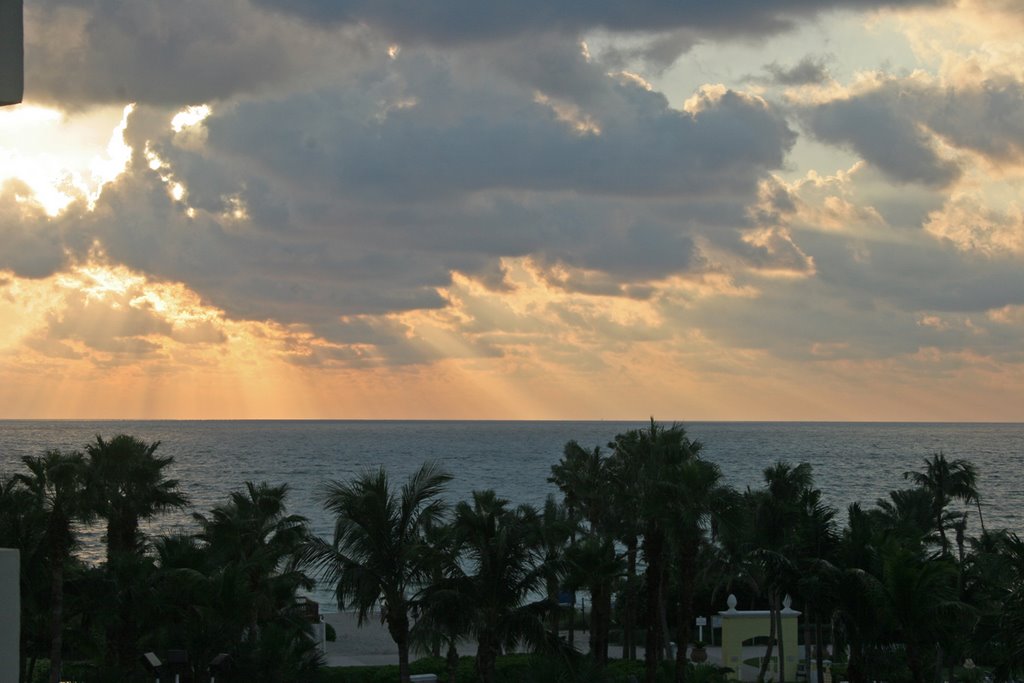 Sunrise in Bal Harbour by DozerLYP