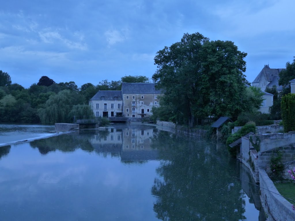 Le Moulin de Rotrou Vaas by Graham D Chadwick