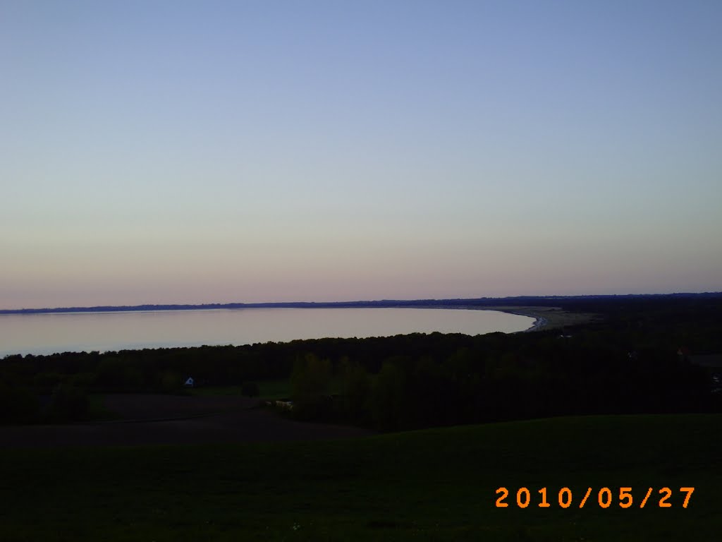 Sejerøbugten ved solnedgang by Claus R. Bernhard Nielsen