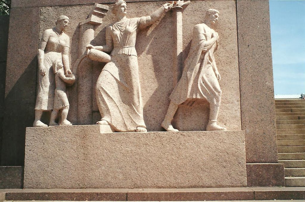 Welfare state bas relief by Xpeditor