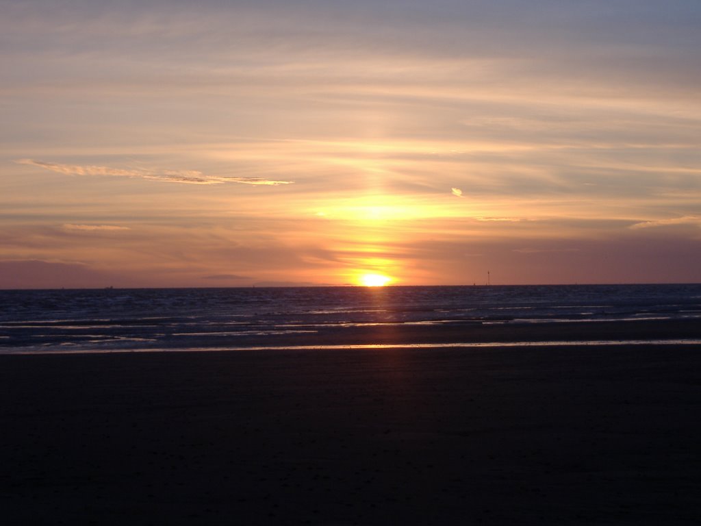 Crosby Beach Sunset . 9.15pm by steandeb