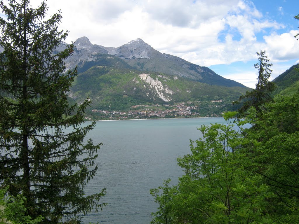 Molveno Lake by jack72