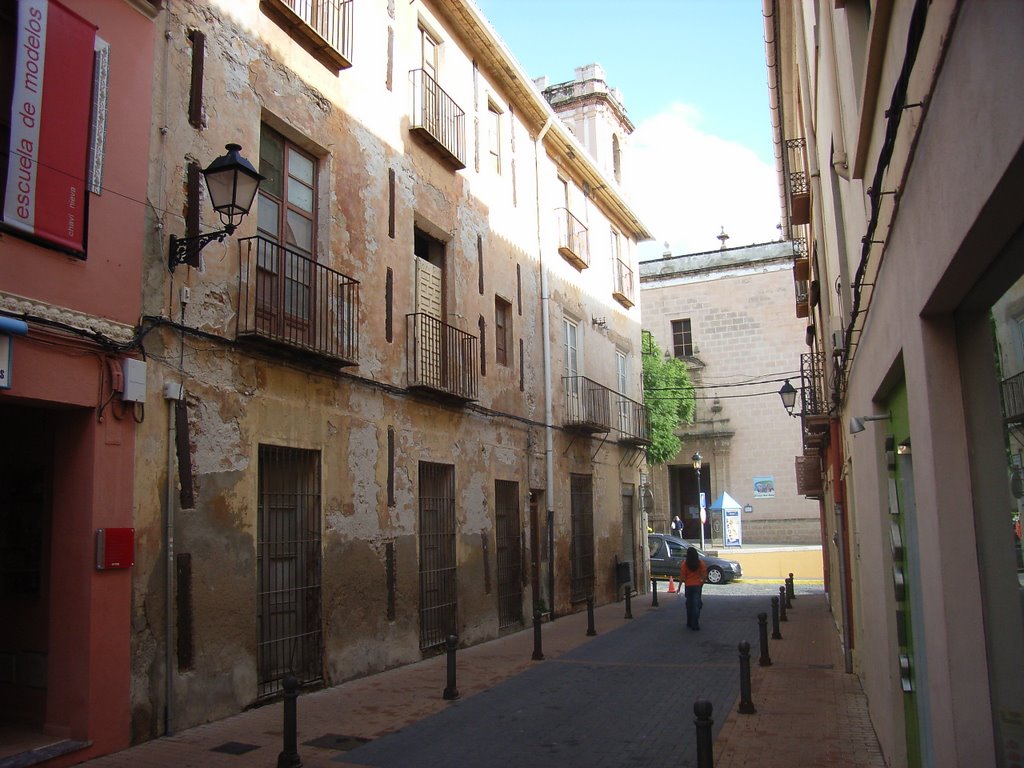 Carrer Loreto by Vicente & Isa