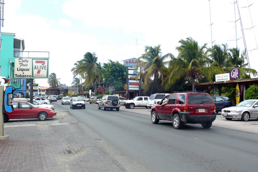 Simpson Bay Airport rd. by sunmaya