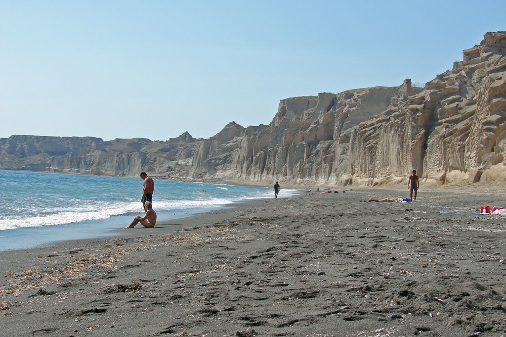 Beach of Vlychada by Max Melgaard