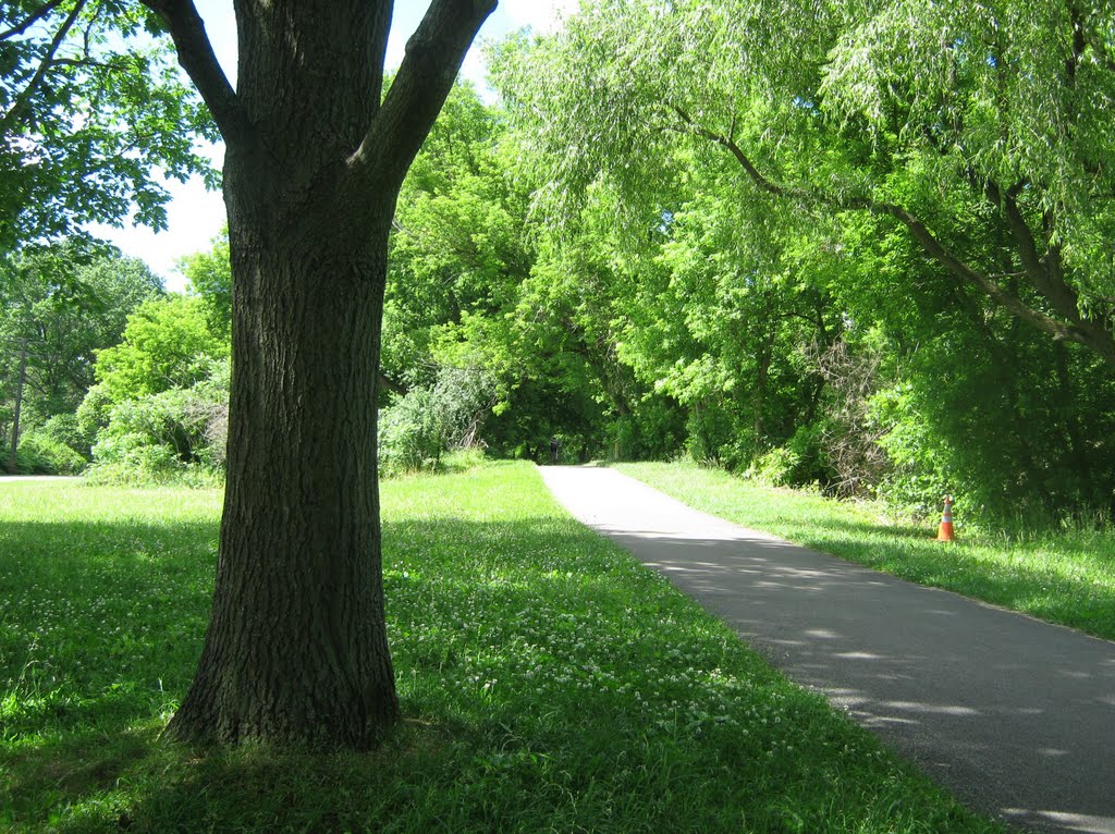 On the Bike-Hike trail by sacoo