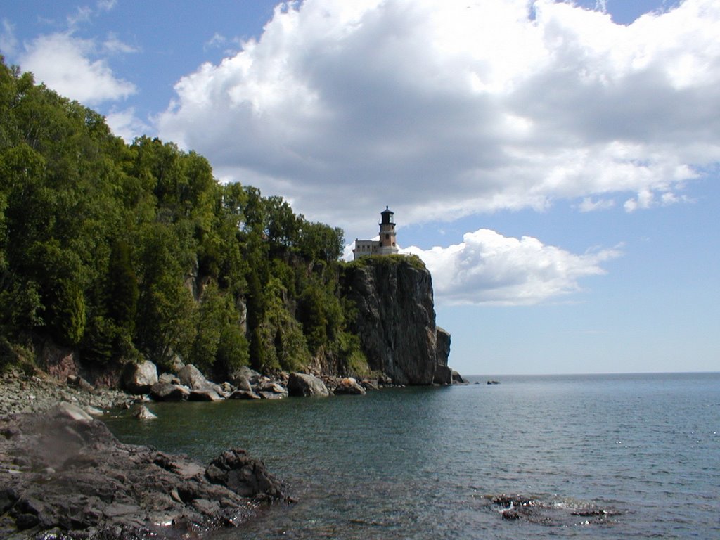 Split Rock Lighthouse, north shore of Lake Superior, Minnesota by matchboxND