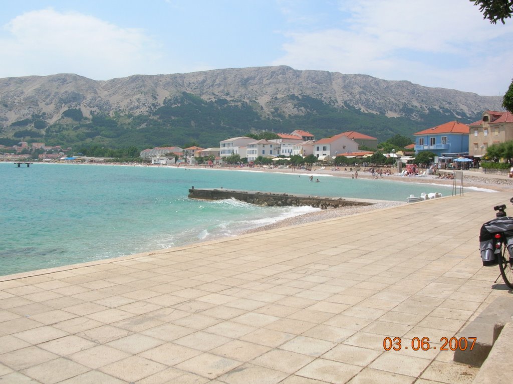 Baska, City by EDGB2511