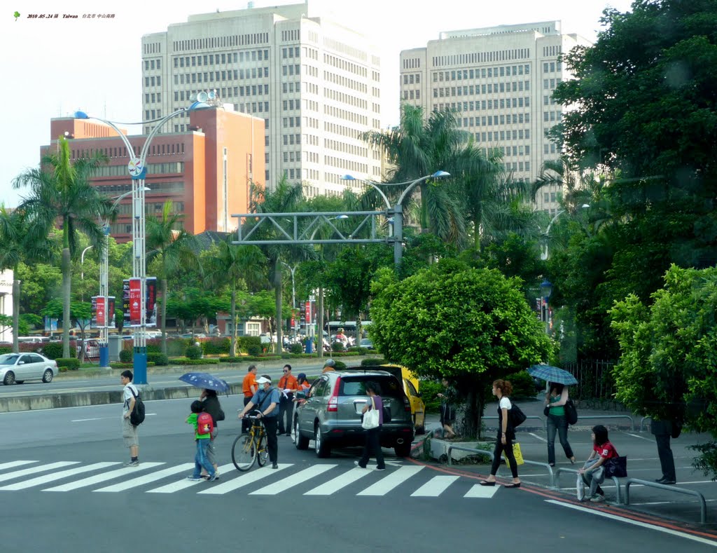 中正區 黎明里 - 忠孝西路 + 中山南路 街景 by 蔬食 忍辱  禪定