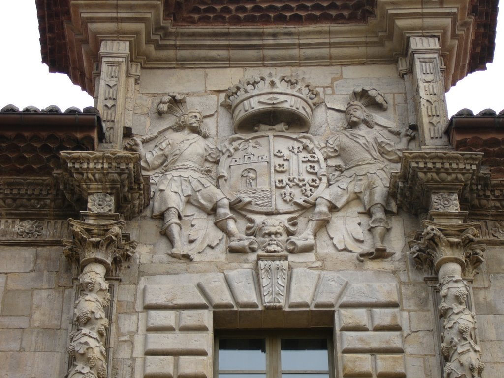 Escudo en Palacio de Camposagrado by Juanjo BA