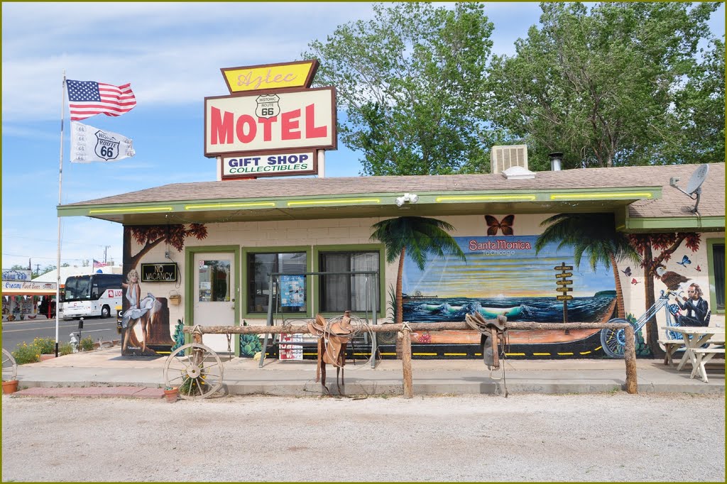 Aztec Motel and Gift Shop along the Rt.66 by roadrunner48