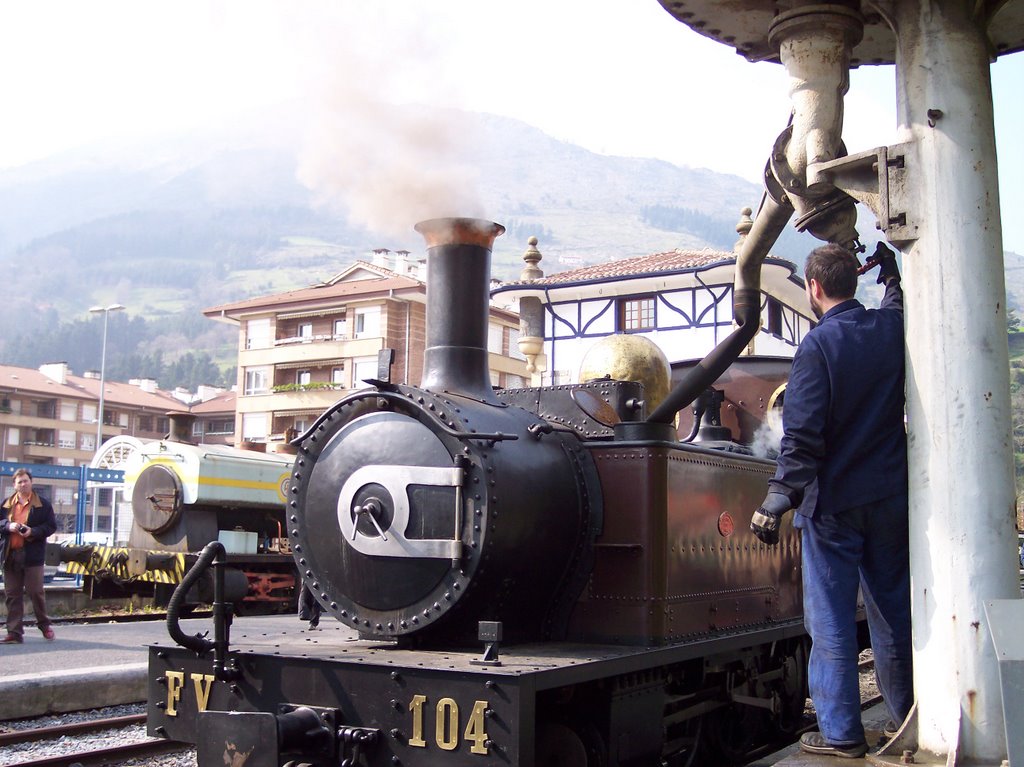 Museo del Tren. Carga de agua by igalera