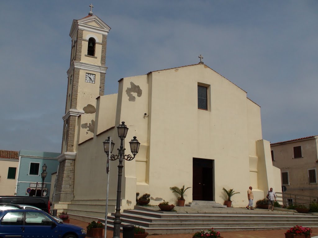 Italie: Sardaigne : Santa Teresa Gallura - L'église de la ville by chatons76