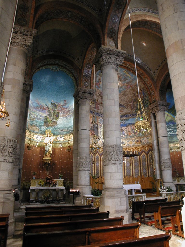 Inside Sagrat Cor in Tibidabo by nikos skantzos