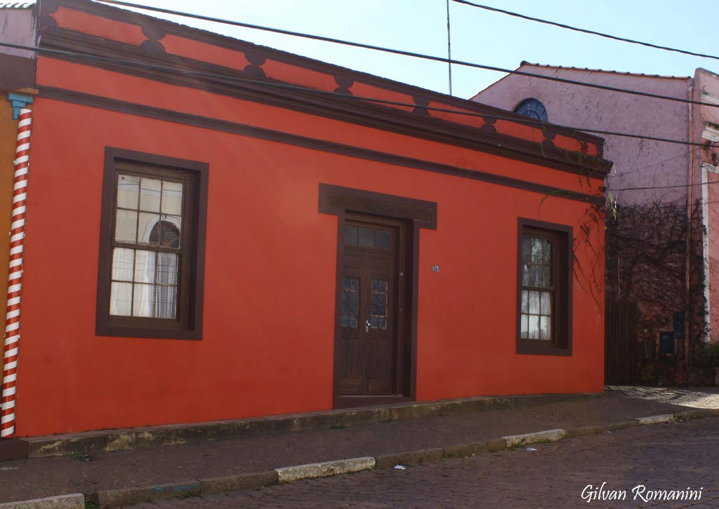 Old House at Joaquim Egídio-SP-Brazil by G. Romanini