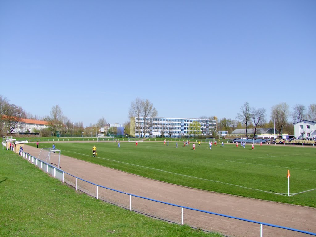 Stadion der Freundschaft Spielstätte des VfK Blau-Weiß Leipzig 1892 e.V. --2010-- by Fueloep